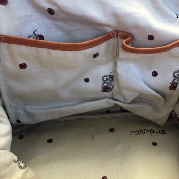 ROUGH Roses Shoulder Bag - Picture 7 of 8